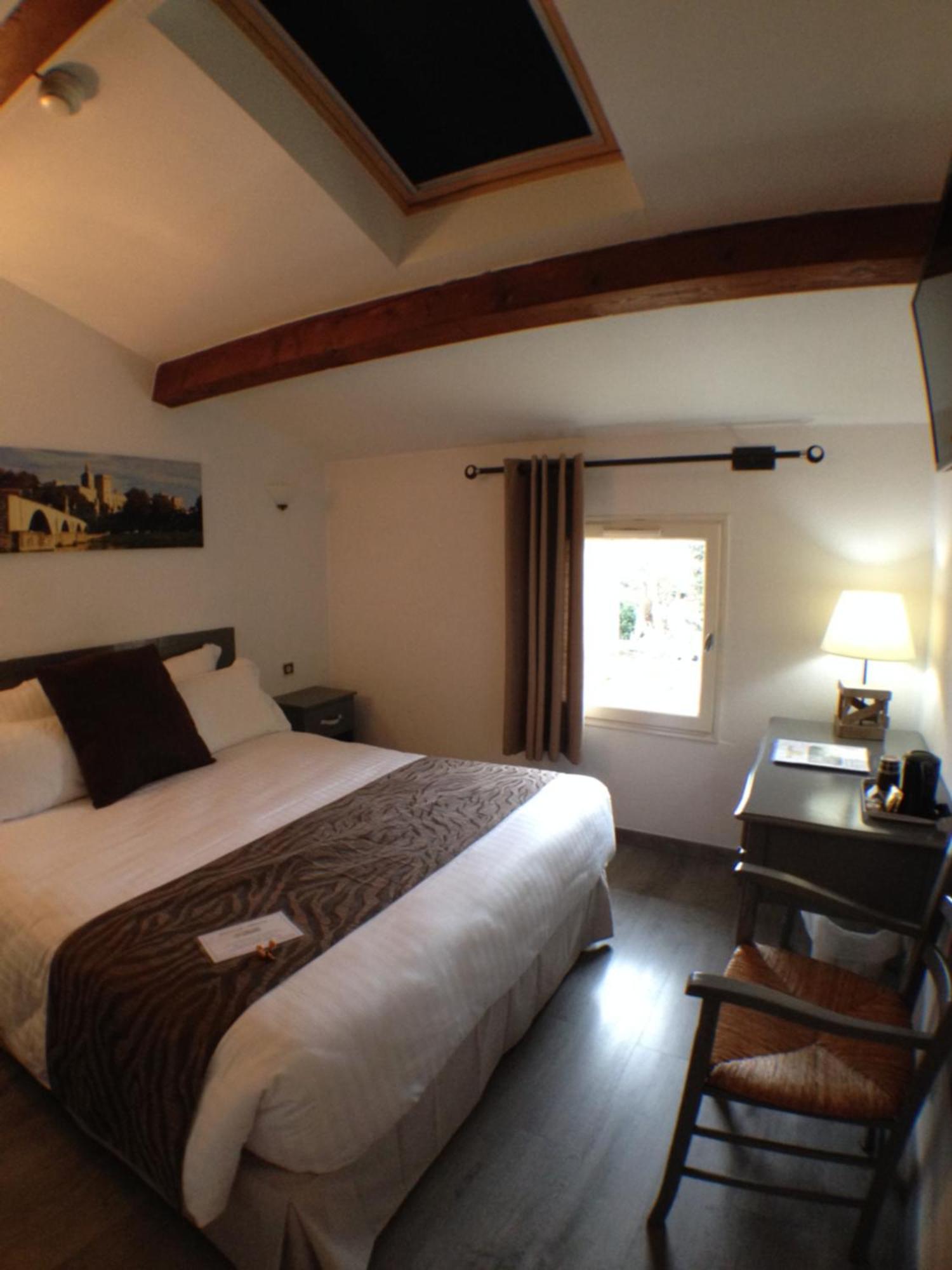 Logis Hotel La Ferme Avignon Exterior foto